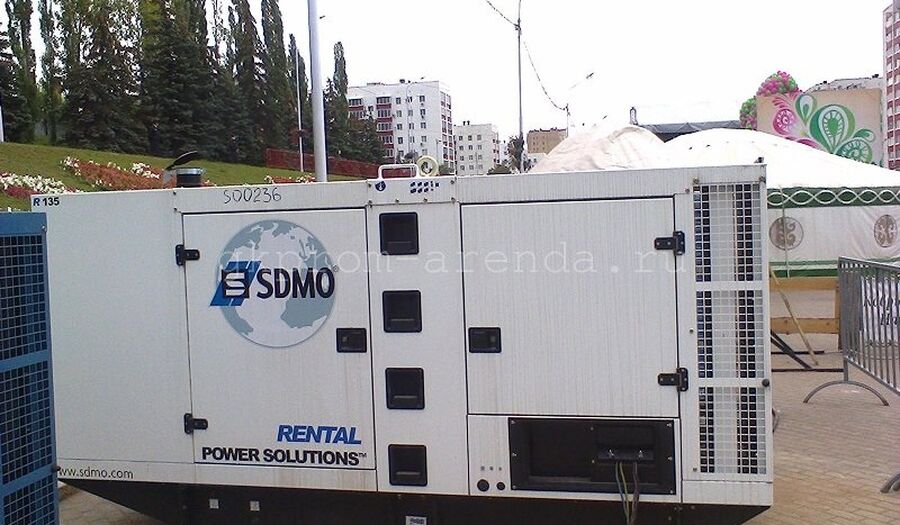 Аренда генератора SDMO R-135 от суток